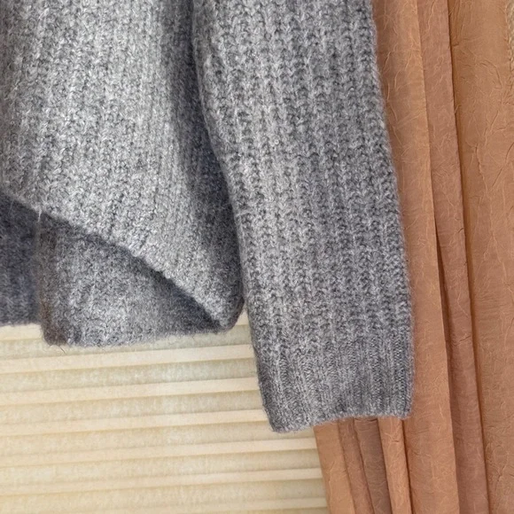 H&M Oversized Funnel Neck Sweater - Picture 2 of 7